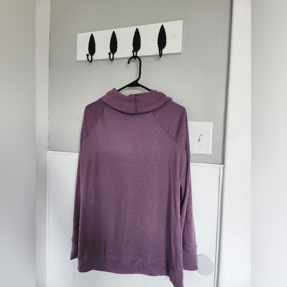GAIAM Funnel neck purple hoodie light weight - Picture 6 of 6
